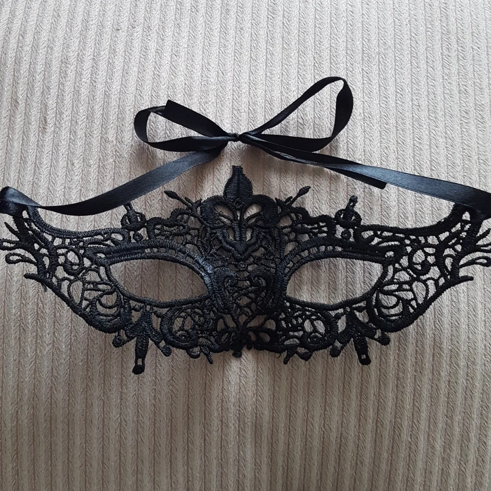 Black Lace Masquerade Mask Festivals, Party, Halloween
